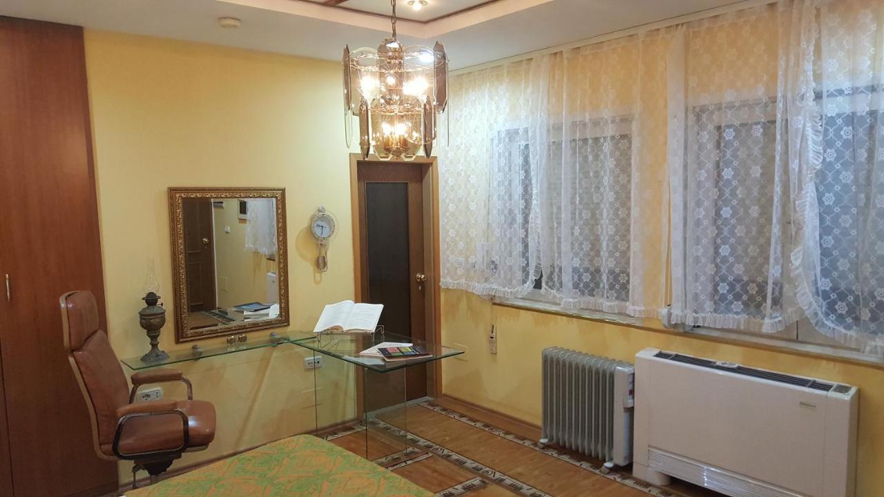 The Blacksmith'S Guesthouse Шкодер Экстерьер фото